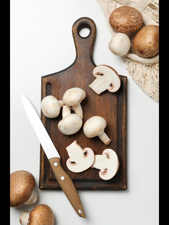 Mushroom: Is It Vegetarian or Non-Vegetarian? Unraveling the Debate