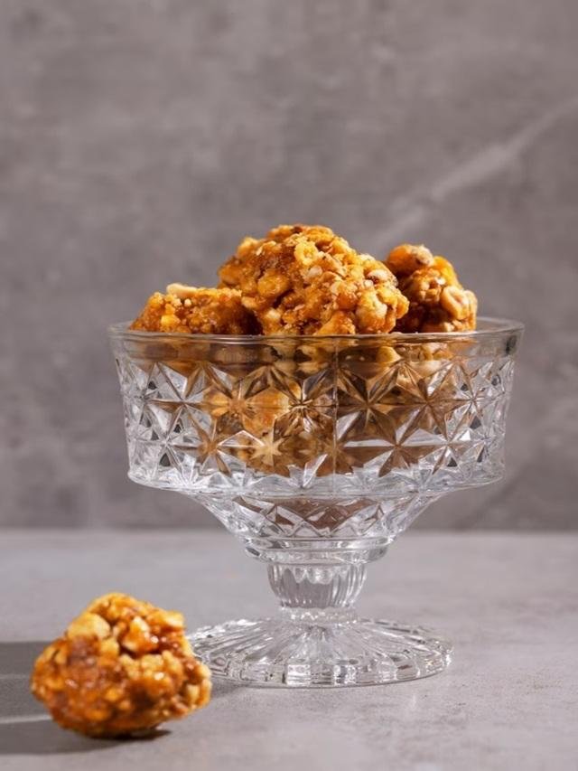 Jaggery and foxnut benefits for constipation and stronger bones