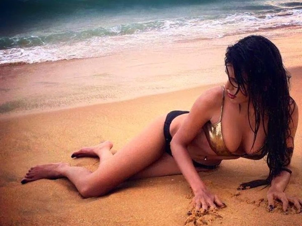 Sherlyn Chopra Like You’ve Never Seen Before – 8 Hottest Looks Ever! - Gallery Image